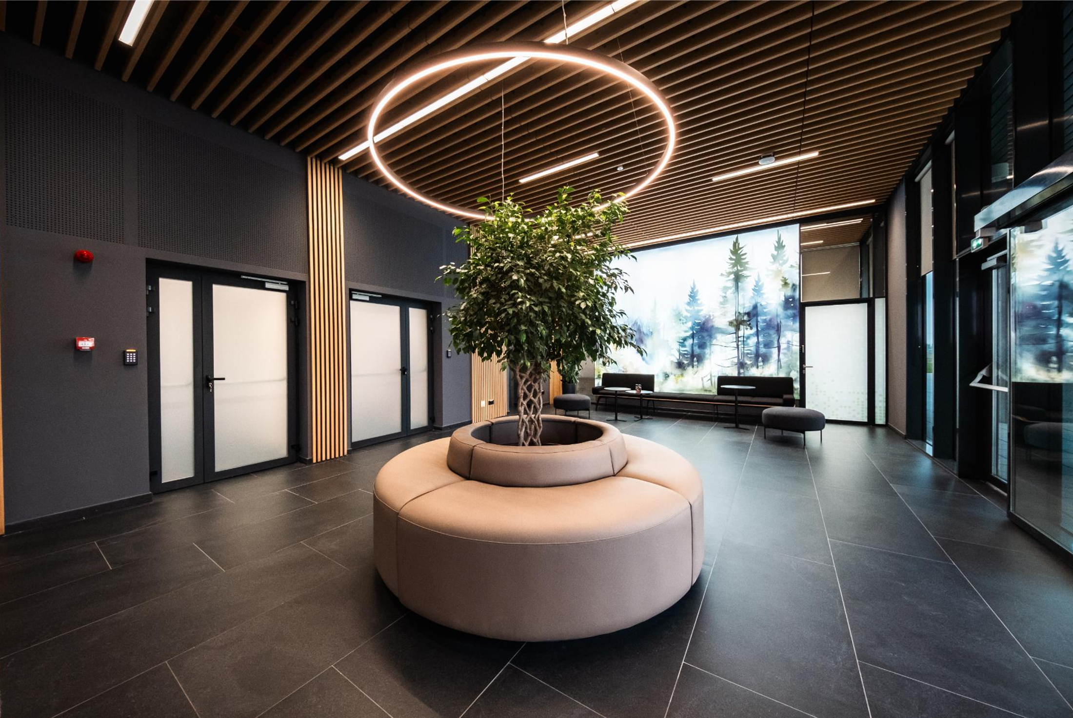 Biroul unei fabrici de anvelope zero CO2 realizat de Morphoza primește recunoaștere BIG SEE